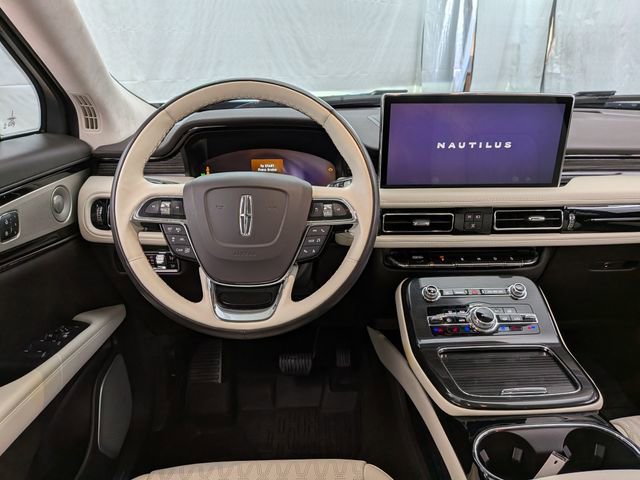 Certified 2022 Lincoln Nautilus Black Label image 29