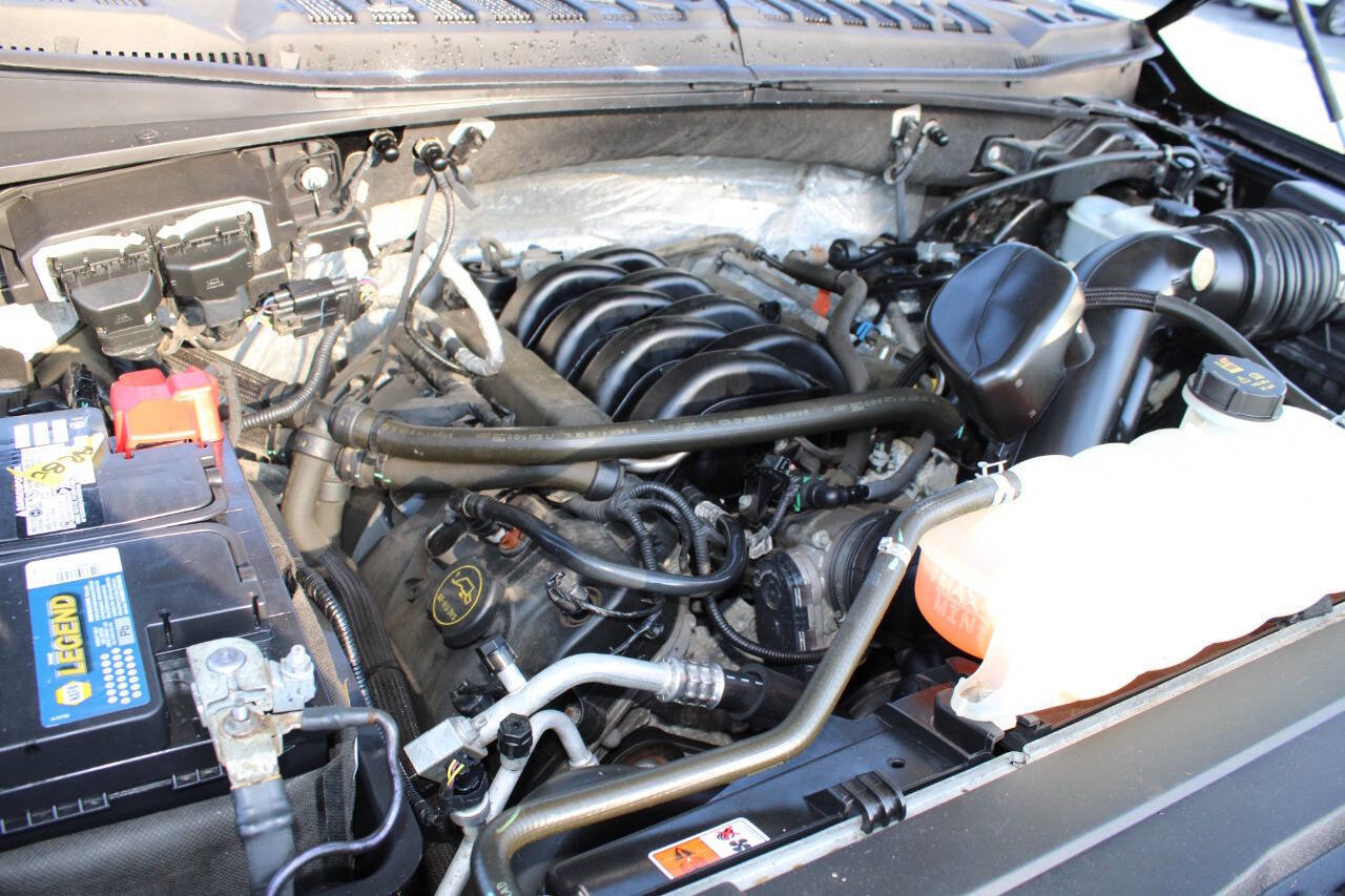 Used 2016 Ford F150 XLT w/ Equipment Group 302A Luxury AWD/4WD image 29