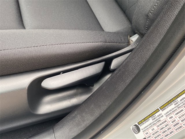 Used 2025 Toyota Corolla LE image 21