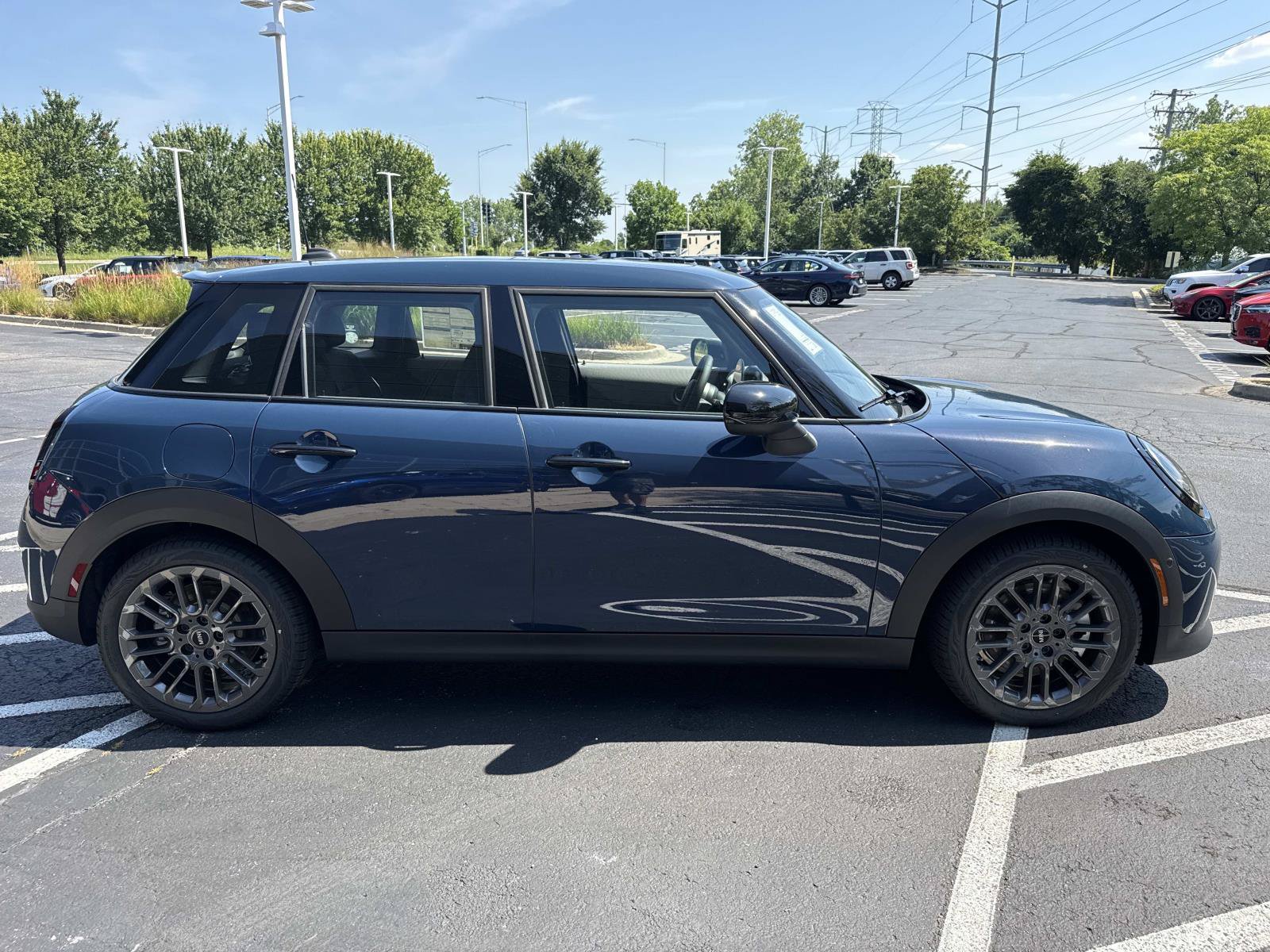 New 2026 MINI Cooper S FWD image 5