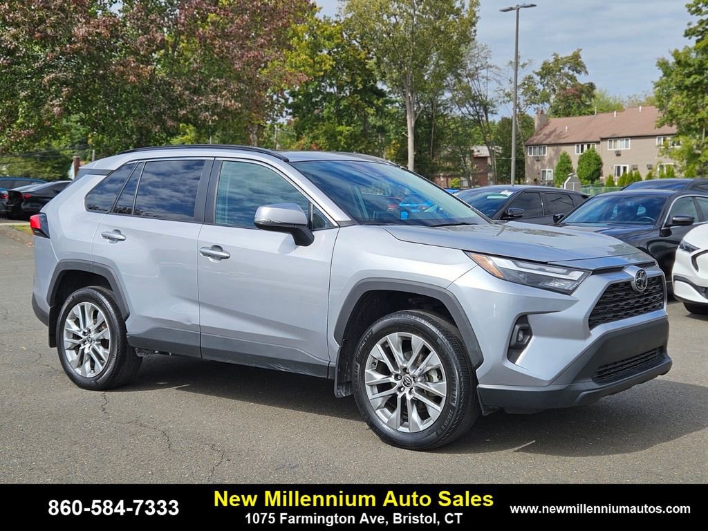 Used 2024 Toyota RAV4 XLE Premium w/ Weather Package AWD/4WD image 7
