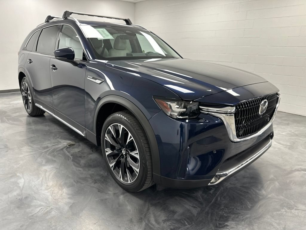 Certified 2024 MAZDA CX-90 Plug-In Hybrid w/ Premium Plus AWD/4WD image 4