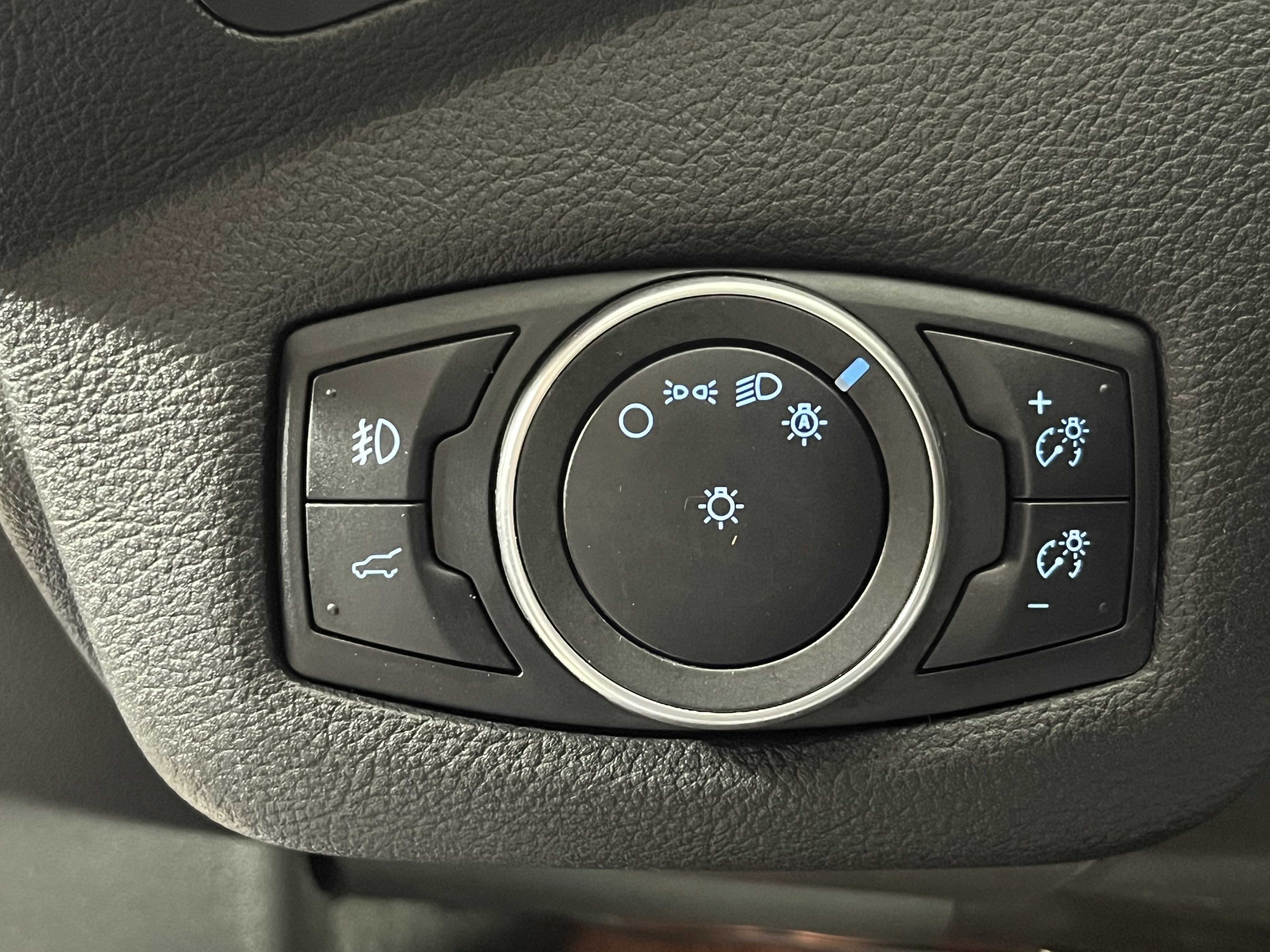 Used 2019 Ford Escape SE image 20