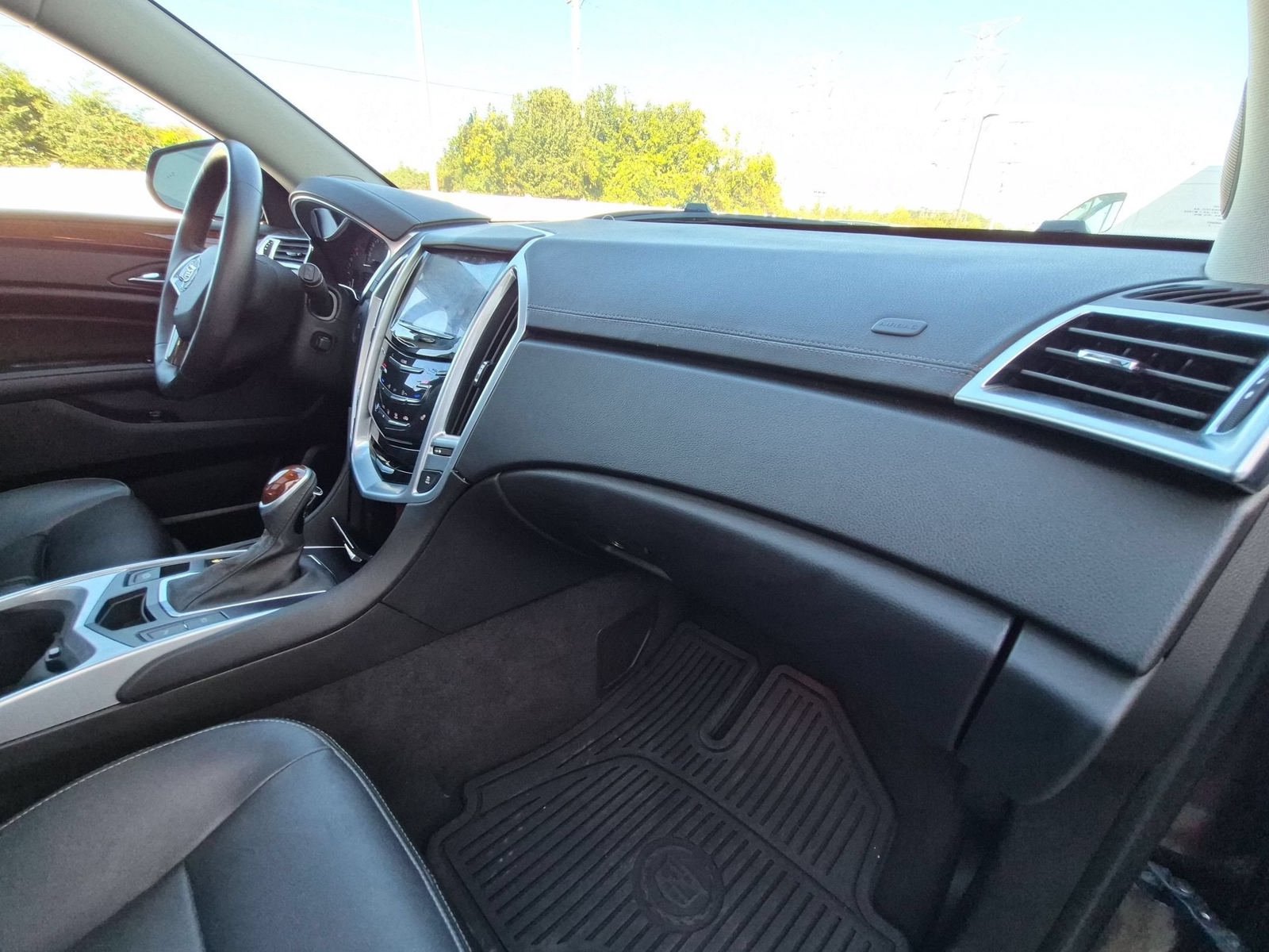Used 2015 Cadillac SRX Luxury FWD image 32