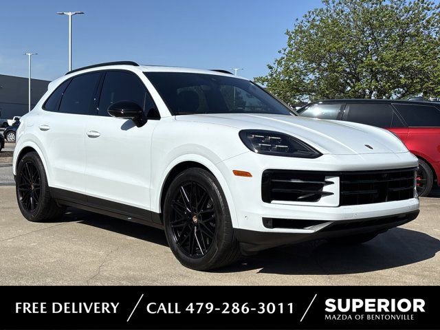 Used 2025 Porsche Cayenne AWD/4WD image 1