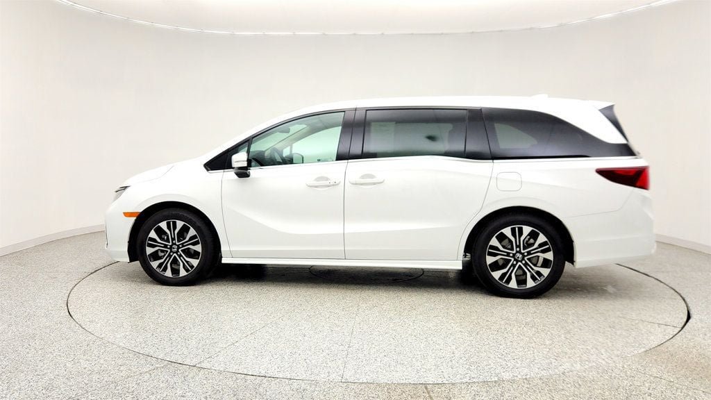Used 2026 Honda Odyssey Elite image 8