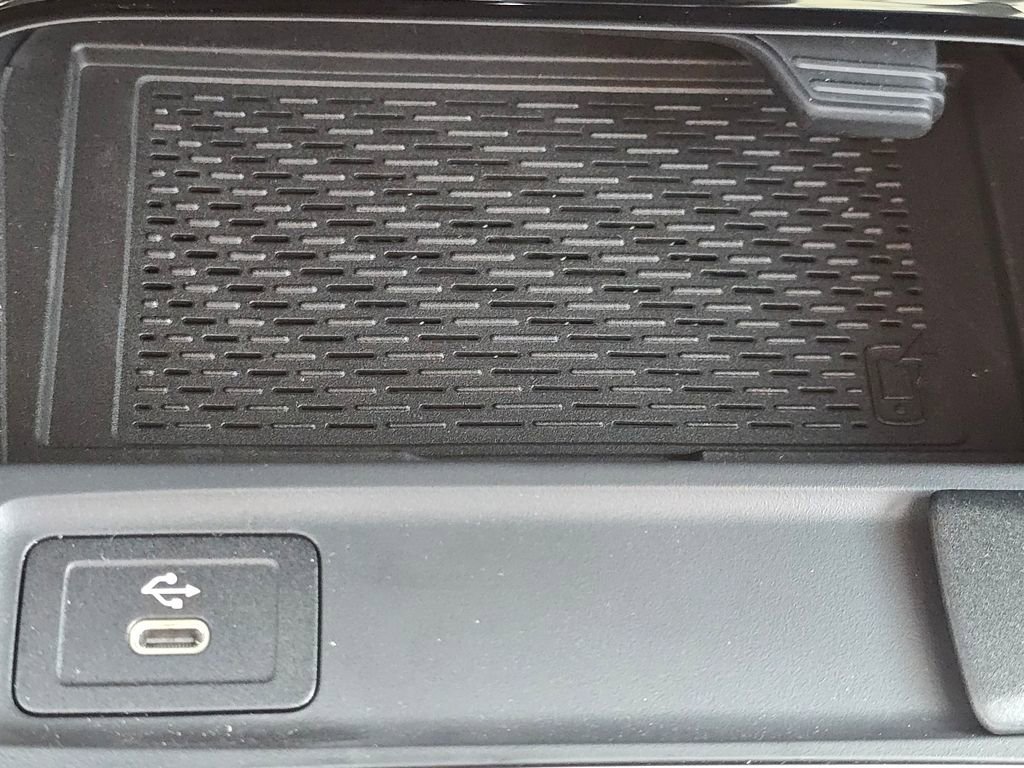 New 2026 Mercedes-Benz GLB 250 4MATIC image 31