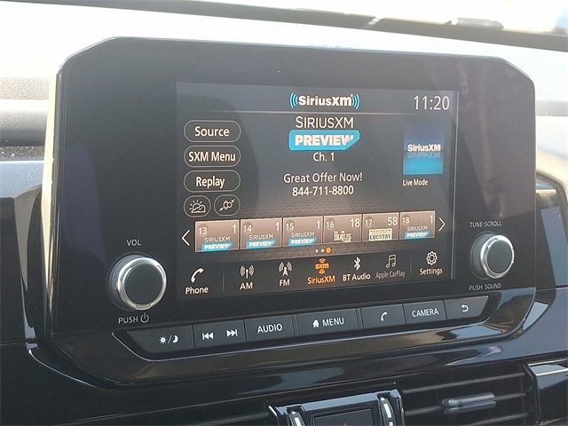 Used 2022 Nissan Pathfinder SV image 16