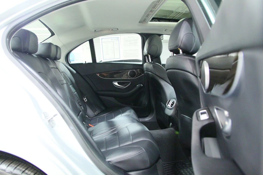 Certified 2018 Mercedes-Benz C 300 4MATIC Sedan image 27