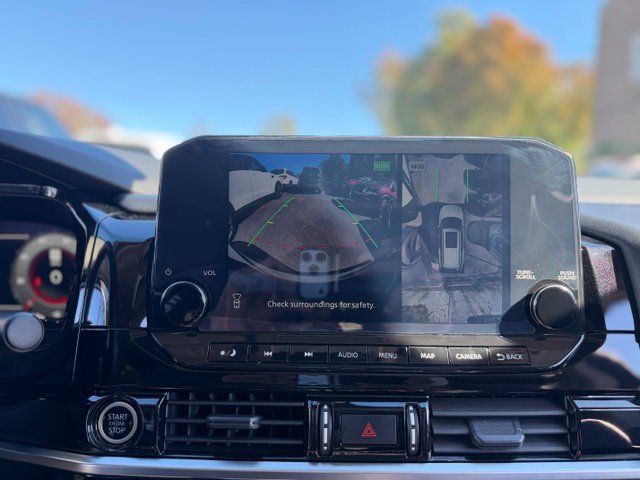 Used 2023 Nissan Pathfinder Platinum AWD/4WD image 14