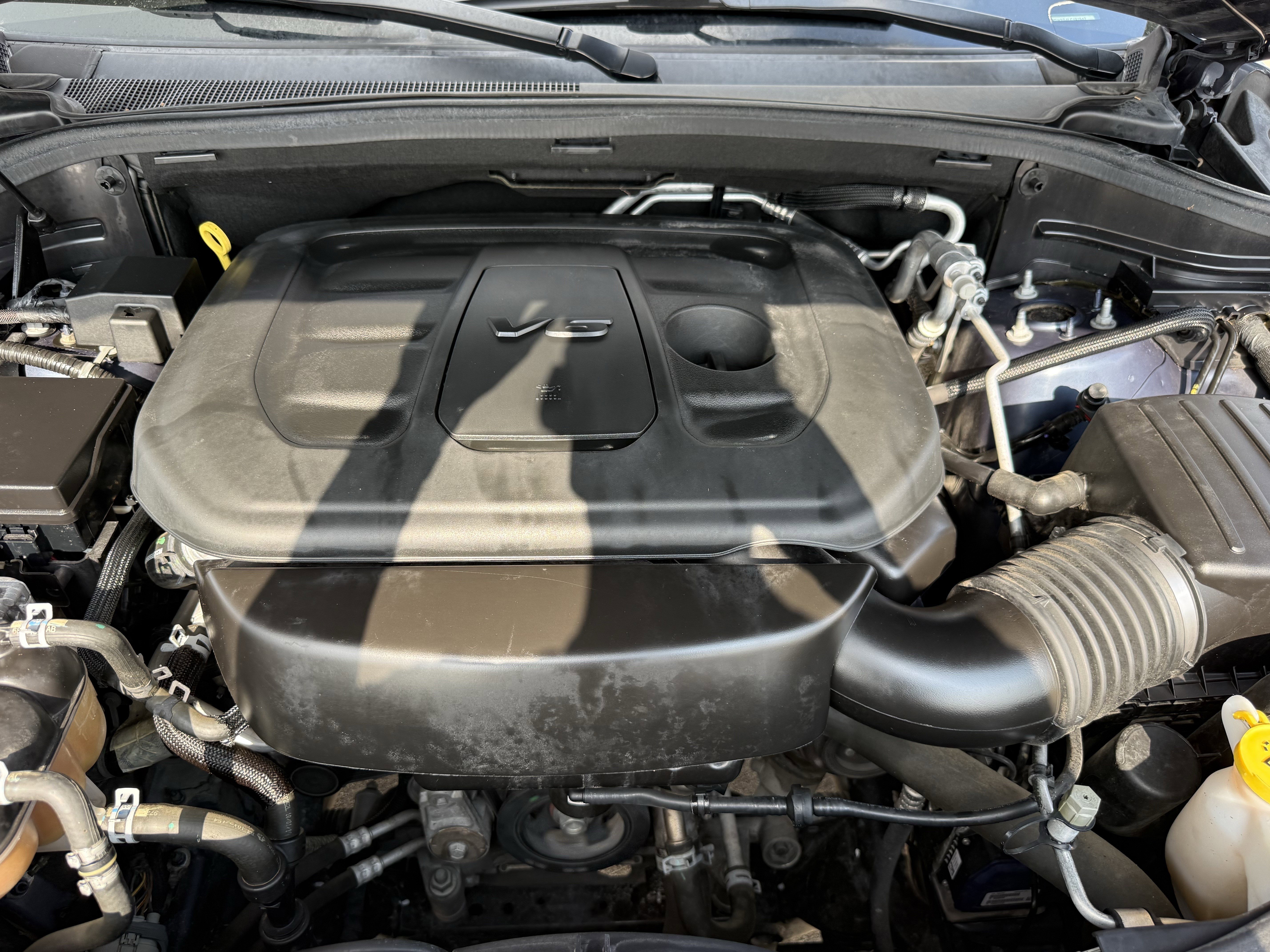 Used 2020 Dodge Durango SXT w/ 3rd Row Seating Group image 32