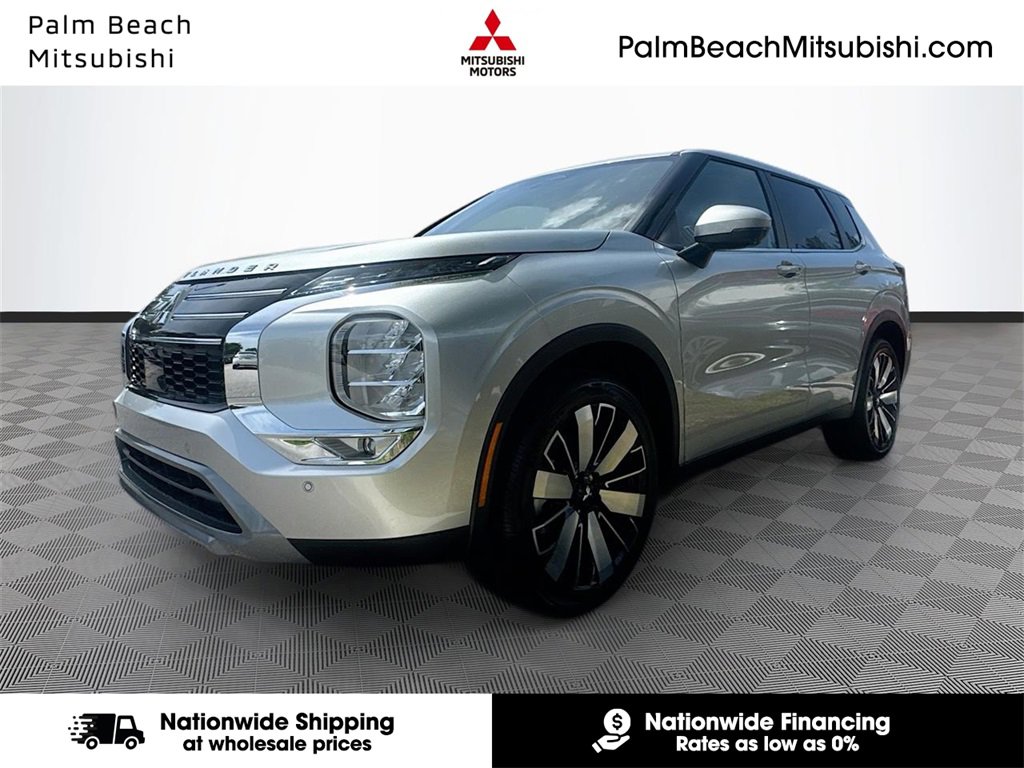 New 2025 Mitsubishi Outlander SE image 1