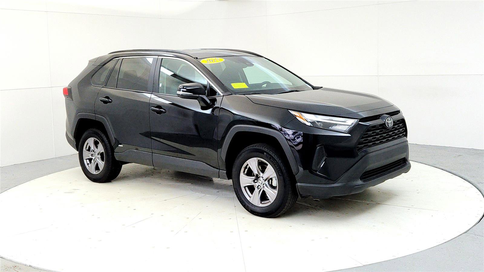 Certified 2025 Toyota RAV4 XLE image 7