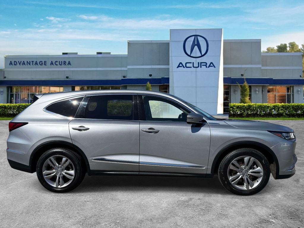 Certified 2023 Acura MDX SH-AWD image 4