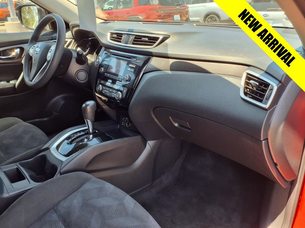 Used 2015 Nissan Rogue SV image 17