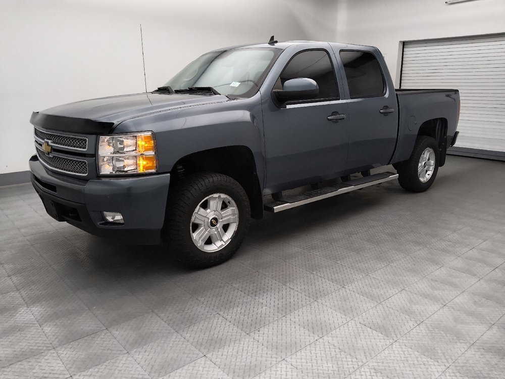 Used 2013 Chevrolet Silverado 1500 LTZ w/ LTZ Plus Package AWD/4WD image 2