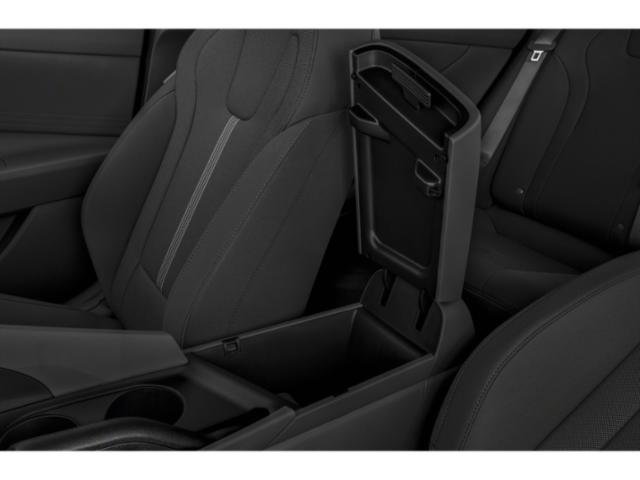 Used 2021 Hyundai Elantra SE FWD image 17
