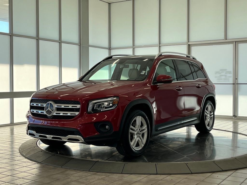 Used 2021 Mercedes-Benz GLB 250 4MATIC image 4