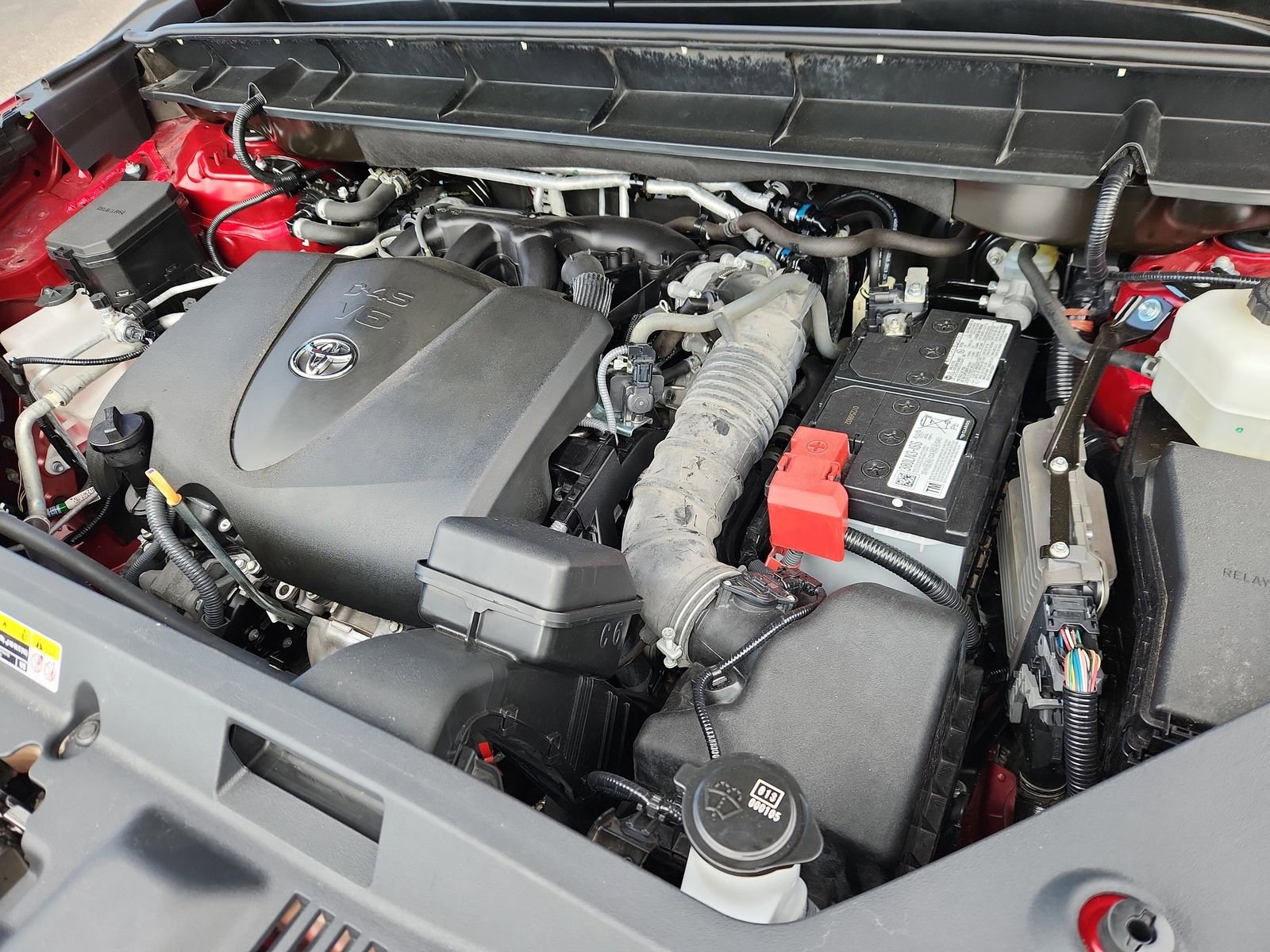 Used 2021 Toyota Highlander Limited image 19