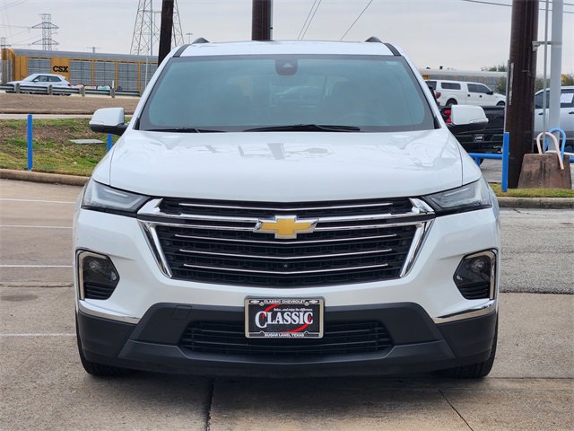 Used 2022 Chevrolet Traverse LT w/ LT Premium Package image 2