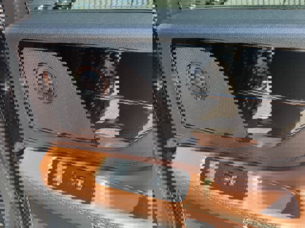 Used 2023 Lincoln Aviator Reserve w/ Jet Package image 21