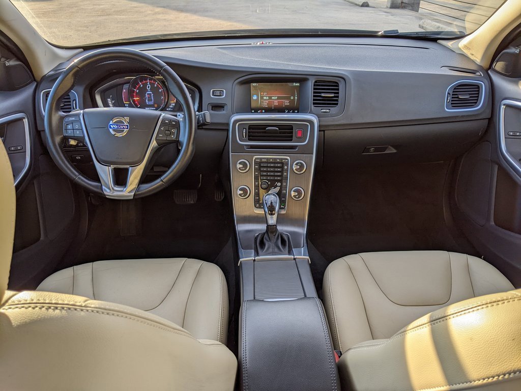 Used 2016 Volvo S60 T5 Premier w/ Convenience Package image 13