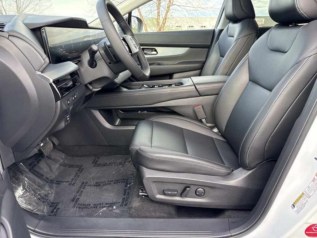 Used 2025 Nissan Murano SL AWD/4WD image 23