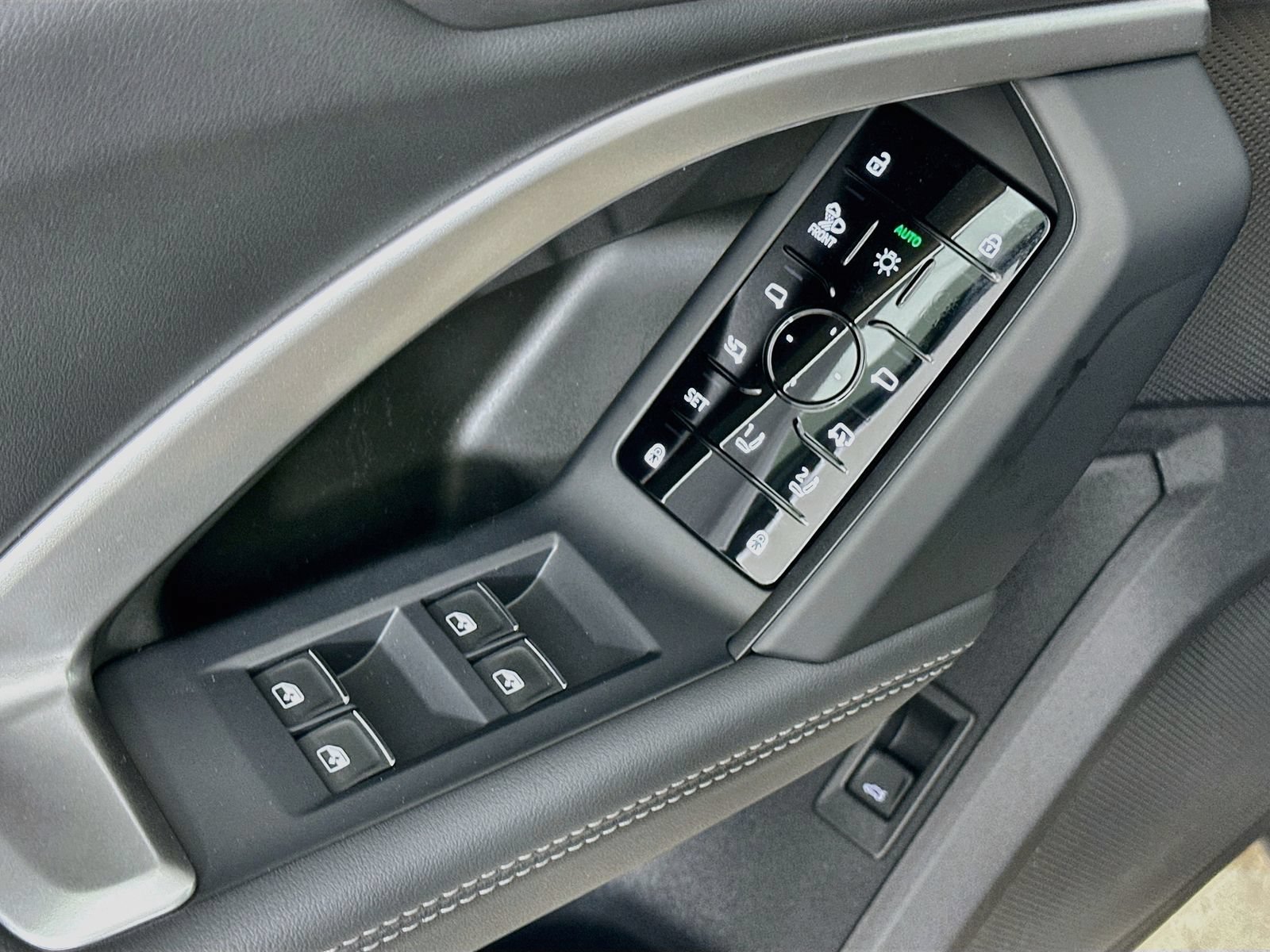 New 2026 Audi Q5 Premium Plus AWD/4WD image 17