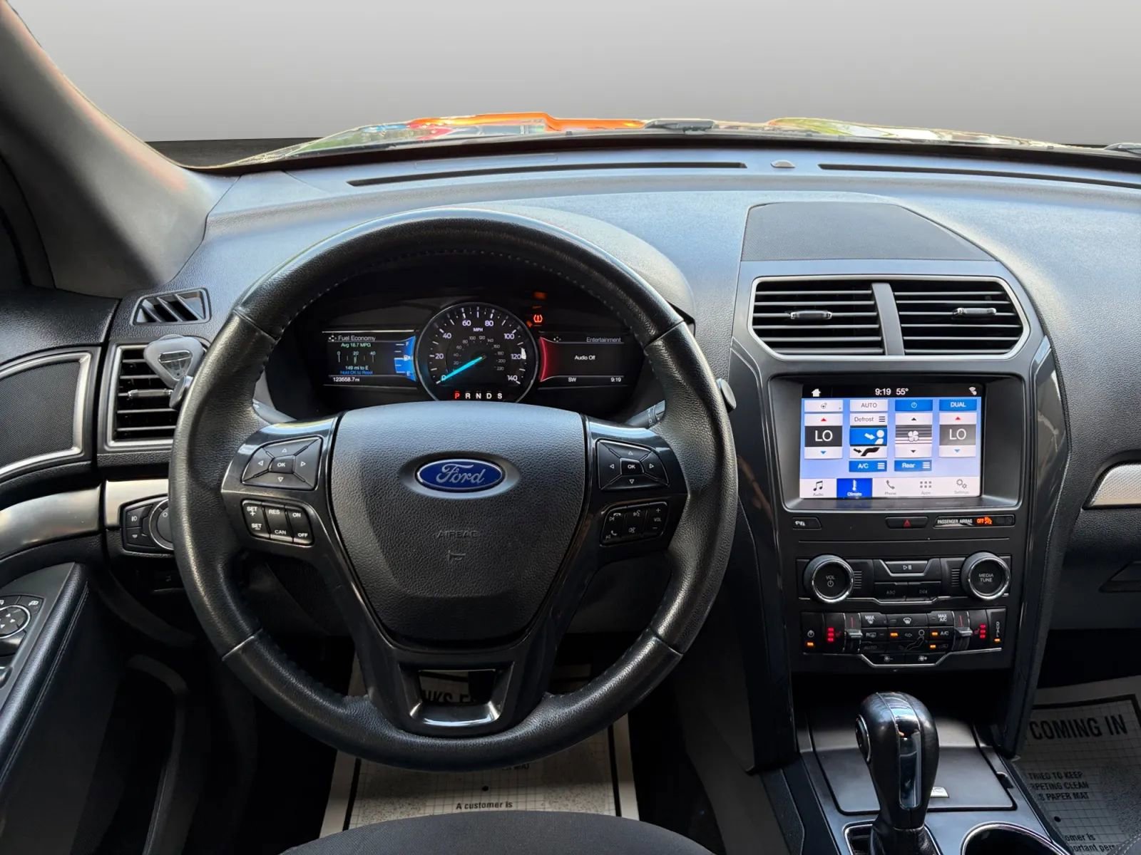 Used 2019 Ford Explorer XLT w/ Equipment Group 201A AWD/4WD image 30