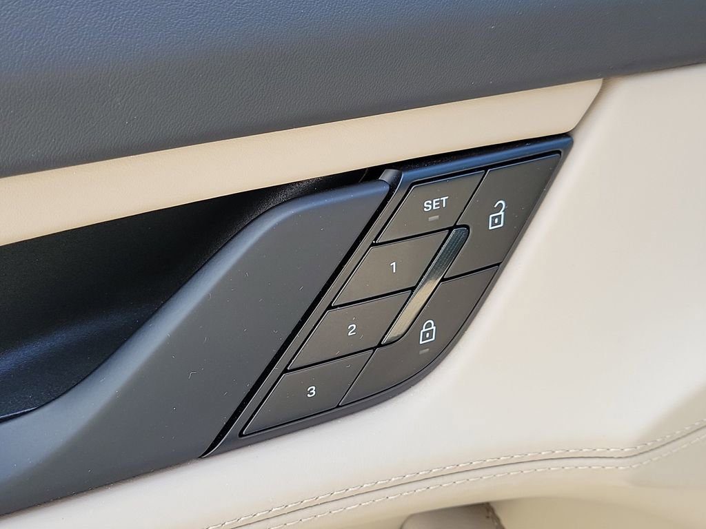 Certified 2023 Porsche Taycan 4S image 25