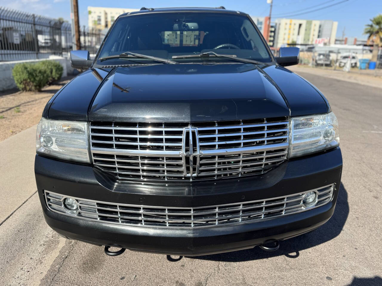 Used 2014 Lincoln Navigator 2WD image 2