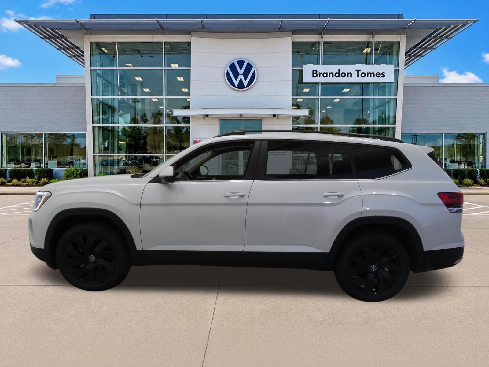 Certified 2026 Volkswagen Atlas SE FWD image 7