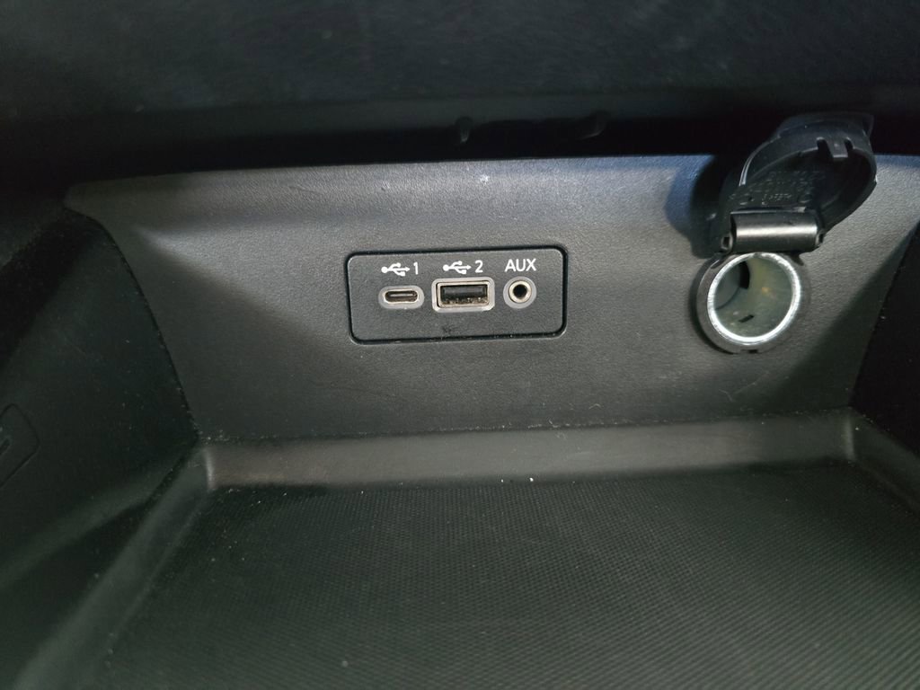 Used 2024 Nissan Altima 2.5 SV image 25