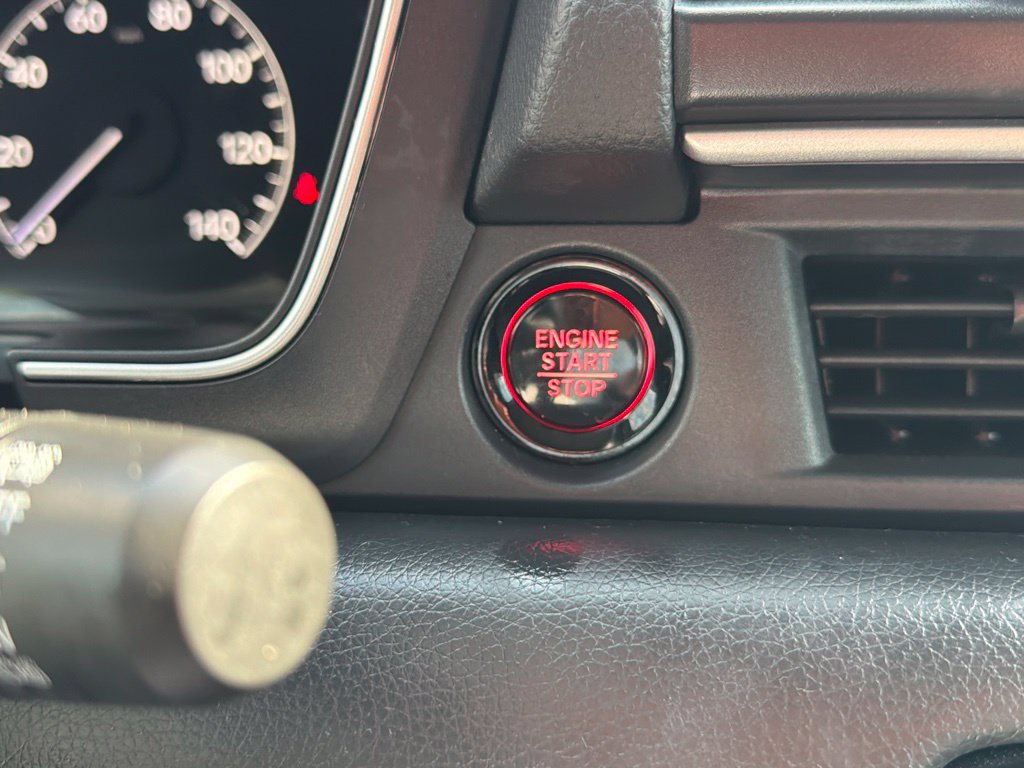 Used 2025 Honda Pilot Touring image 25