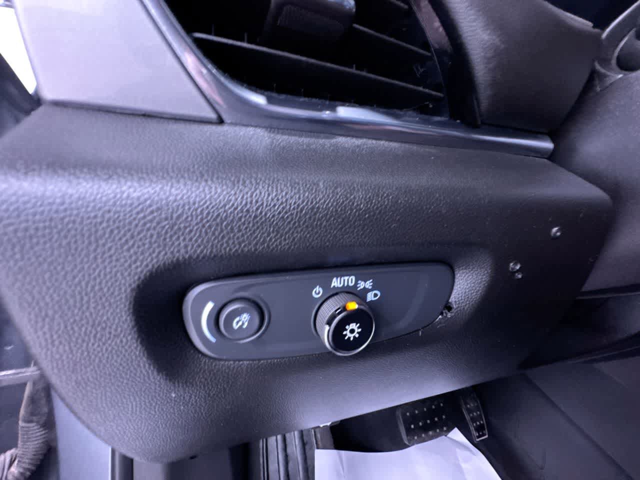 Used 2021 Chevrolet Traverse LS w/ LPO, Floor Liner Package AWD/4WD image 16