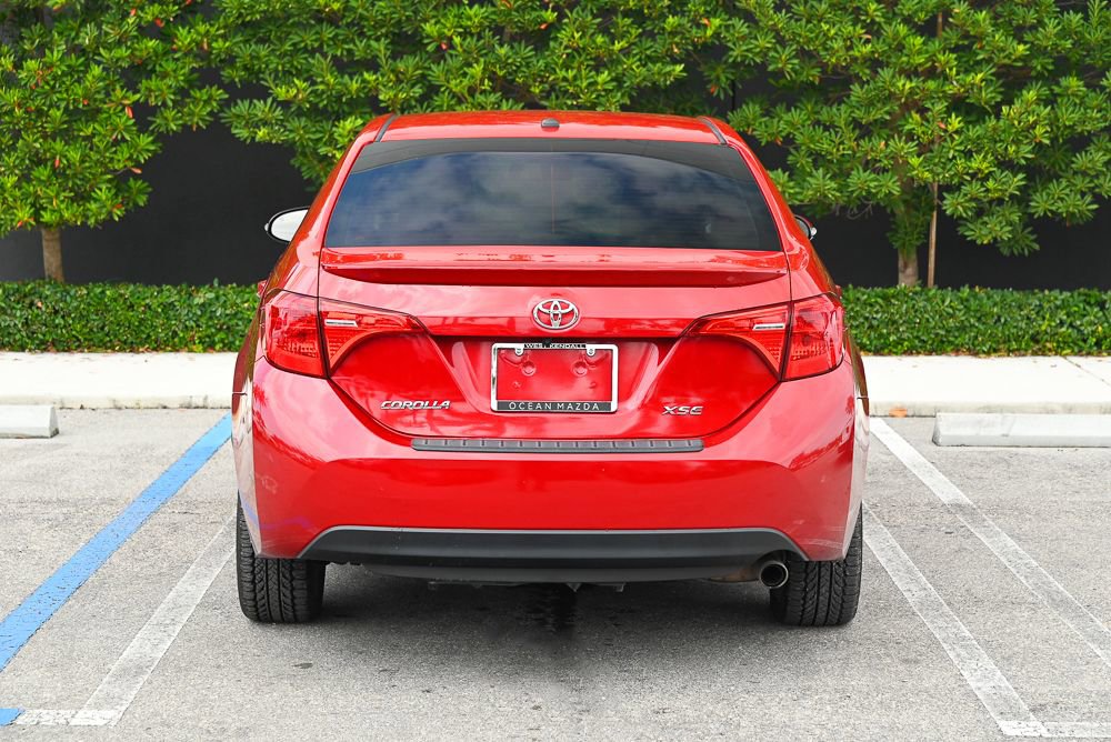 Used 2018 Toyota Corolla XSE FWD image 3