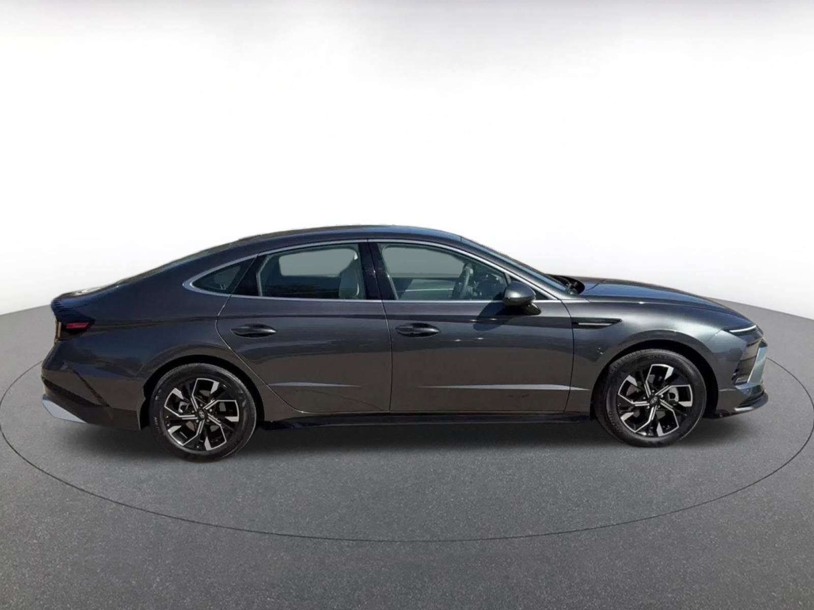 Used 2025 Hyundai Sonata SEL image 16