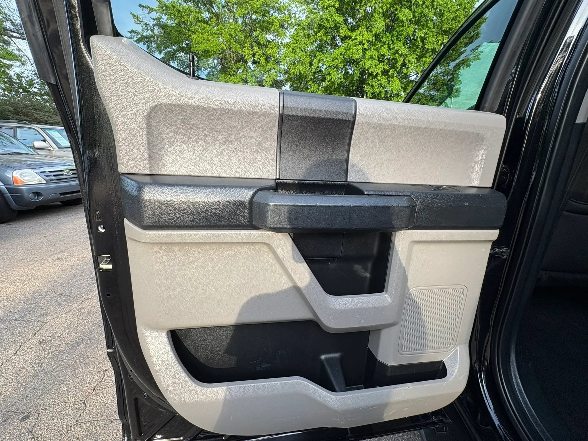 Used 2019 Ford F150 XL w/ Equipment Group 101A Mid AWD/4WD image 21
