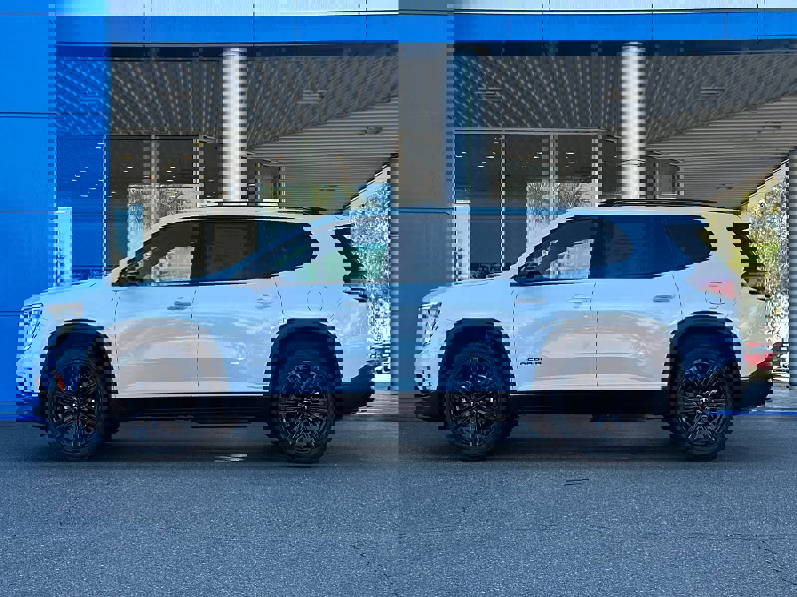 New 2026 GMC Acadia Elevation image 2