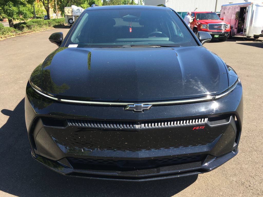 Used 2024 Chevrolet Equinox EV RS AWD/4WD image 9