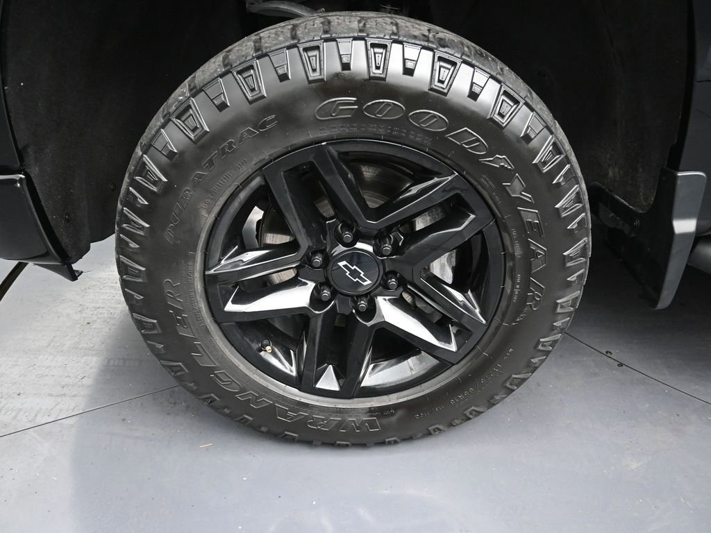 Used 2022 Chevrolet Silverado 1500 LT Trail Boss w/ LT Trail Boss Premium Package AWD/4WD image 9
