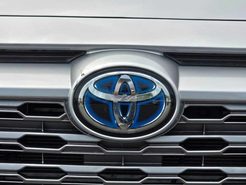 Used 2021 Toyota RAV4 XSE w/ XSE Grade Weather Package AWD/4WD image 33