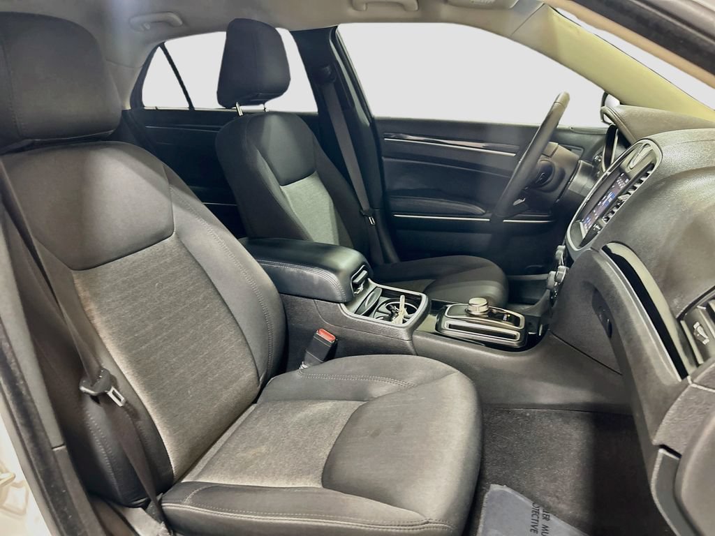 Used 2023 Chrysler 300 Touring w/ Sport Appearance Package RWD image 24