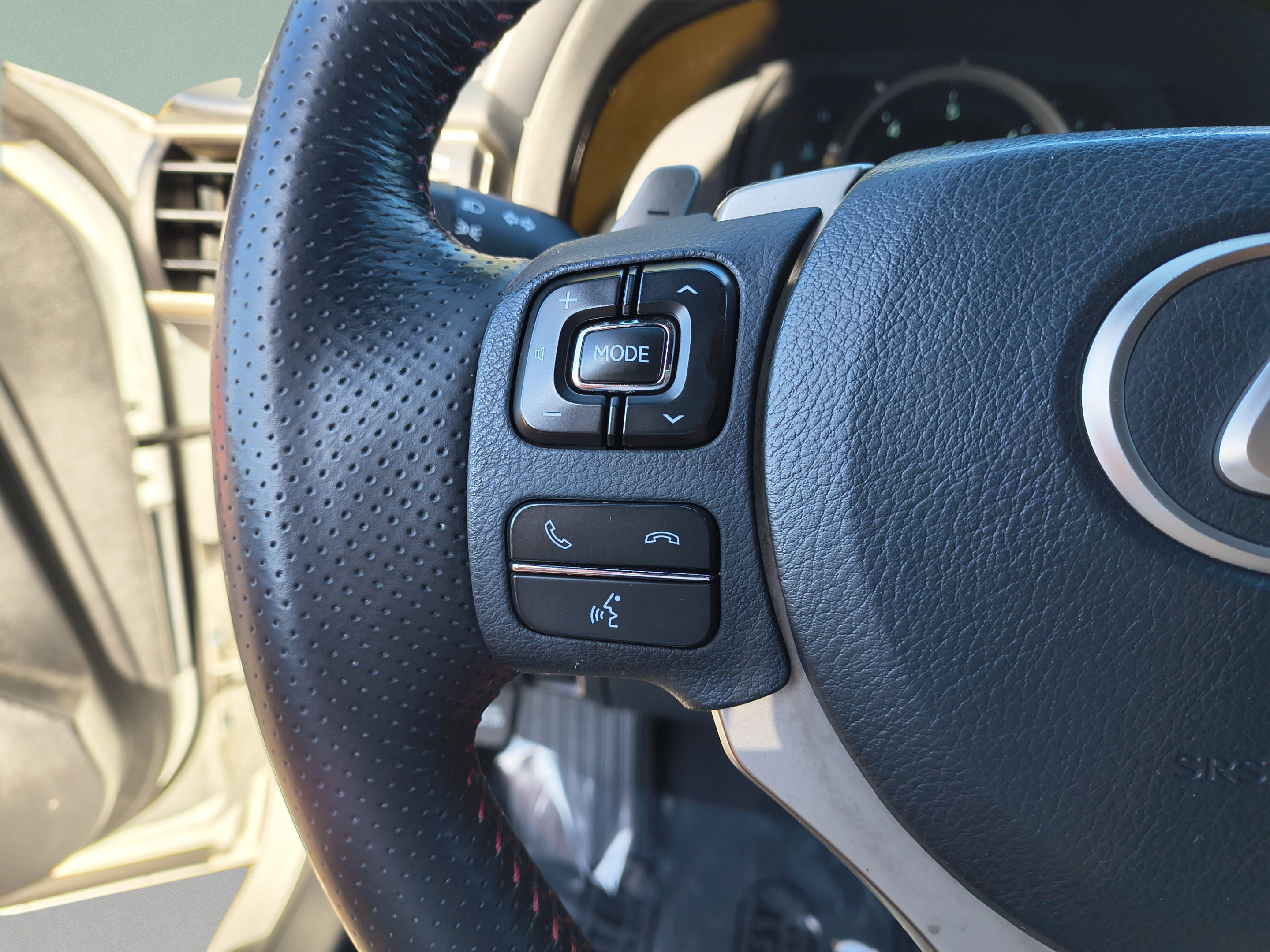 Used 2019 Lexus IS 300 F Sport w/ F Sport Package RWD image 30