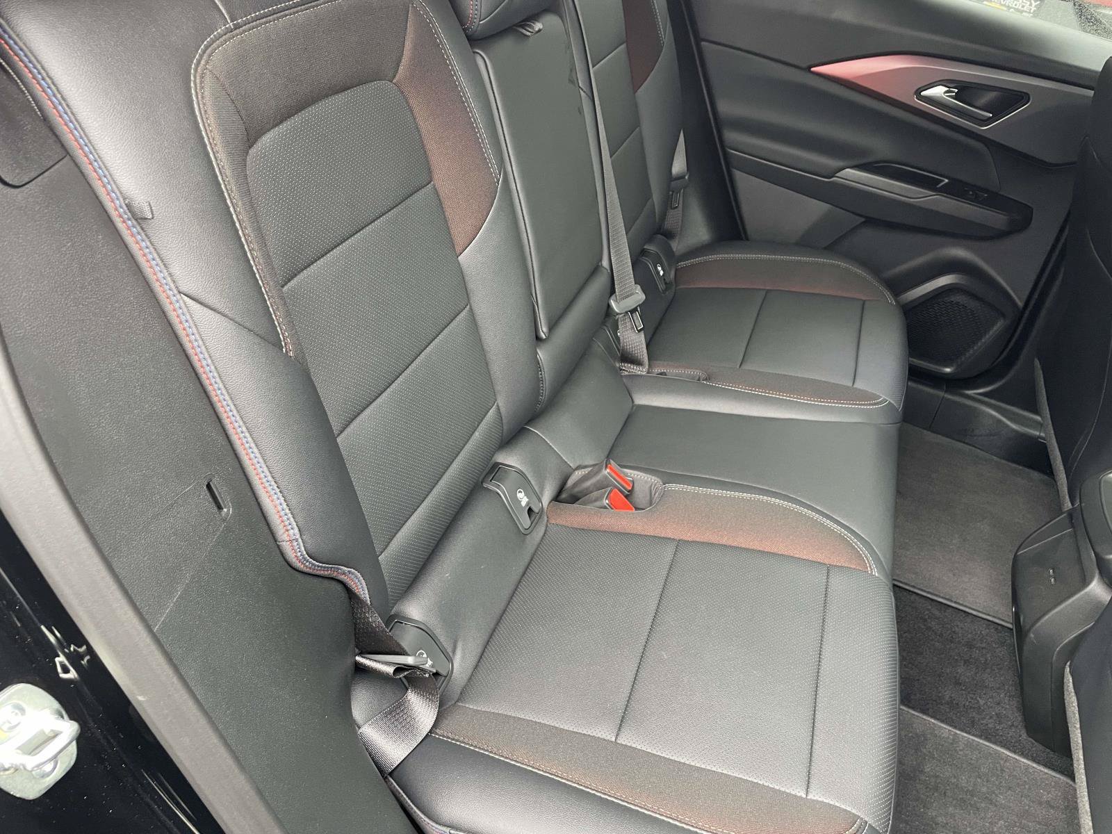 Certified 2026 Chevrolet Equinox EV RS FWD image 20