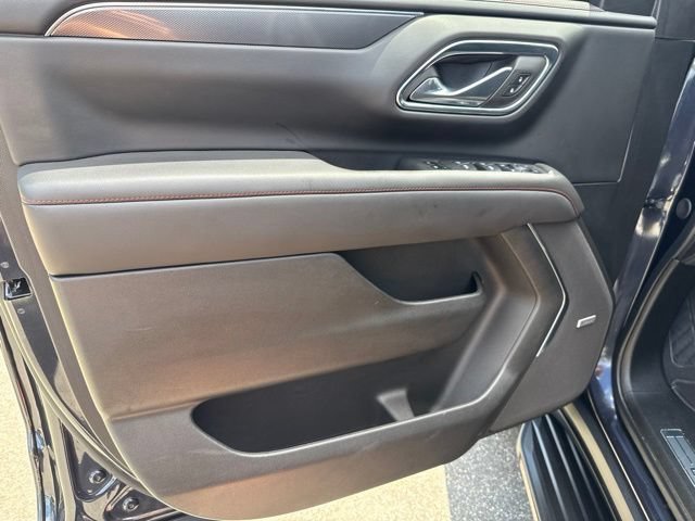 Used 2024 Chevrolet Tahoe RST w/ Luxury Package AWD/4WD image 19