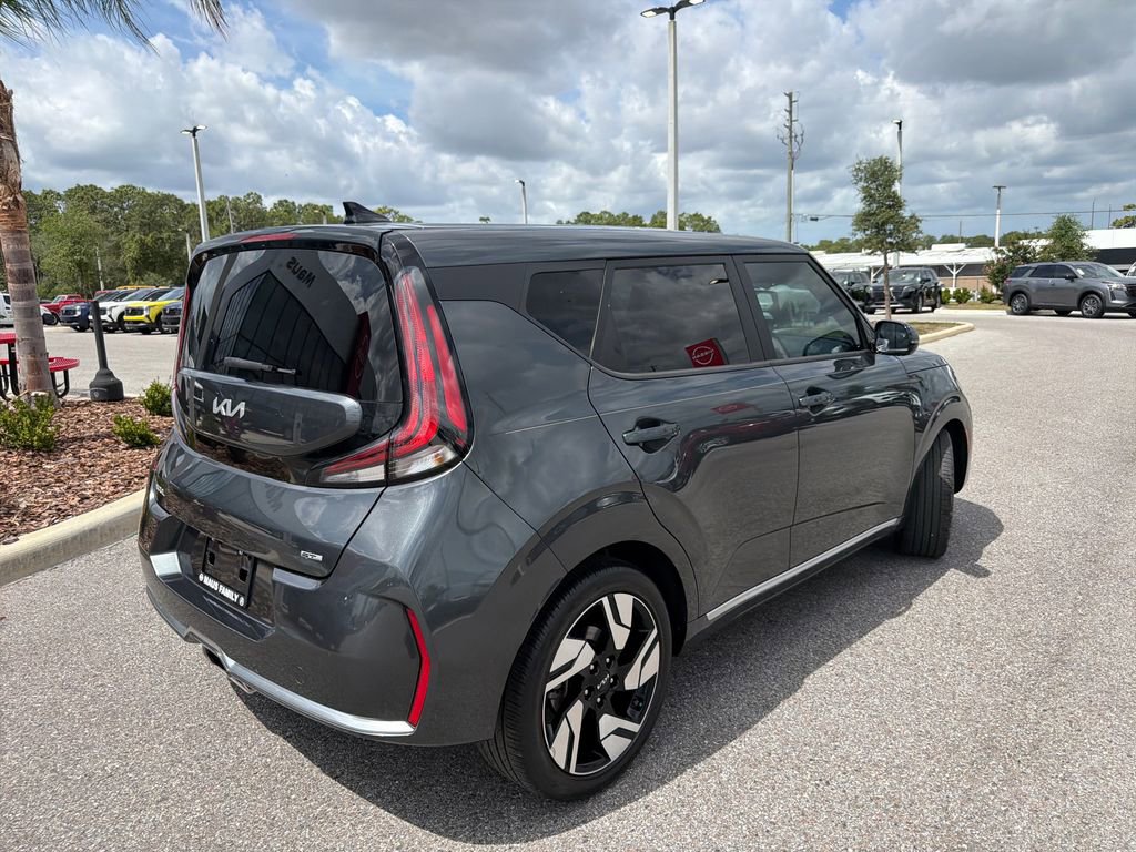 Used 2023 Kia Soul GT-Line FWD image 7