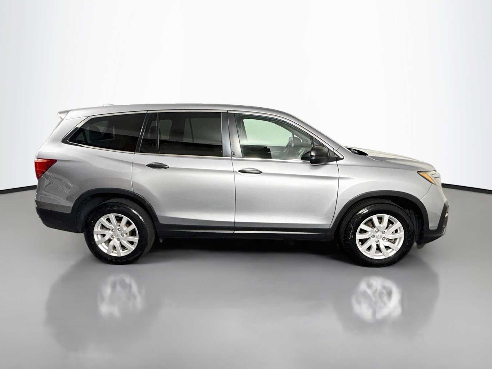 Used 2019 Honda Pilot LX image 6