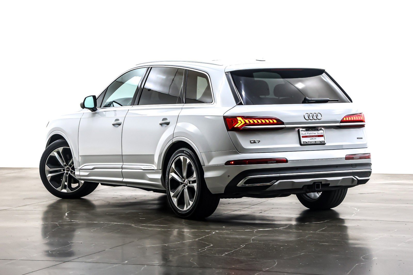 Used 2023 Audi Q7 3.0T Prestige image 13