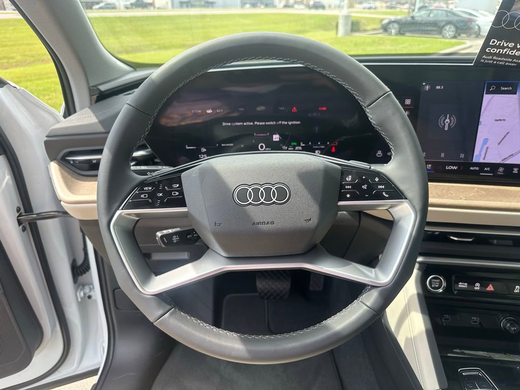 New 2025 Audi Q5 Premium Plus w/ Premium Plus AWD/4WD image 13